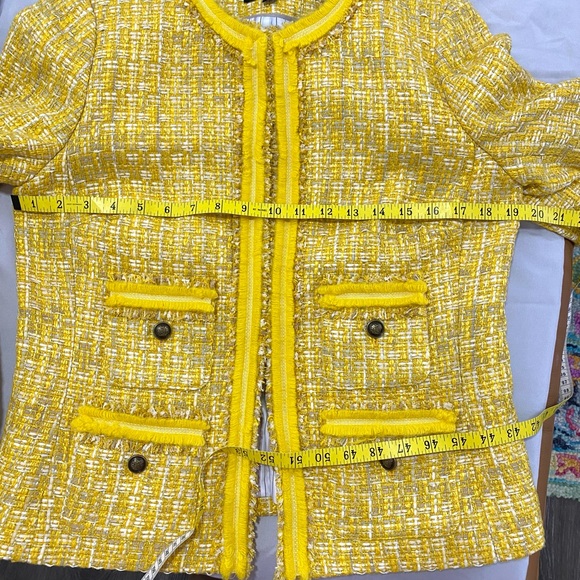 🎉Host Pick🎉 NWOT - Yellow Tweed Blazer - Petite - Picture 4 of 5
